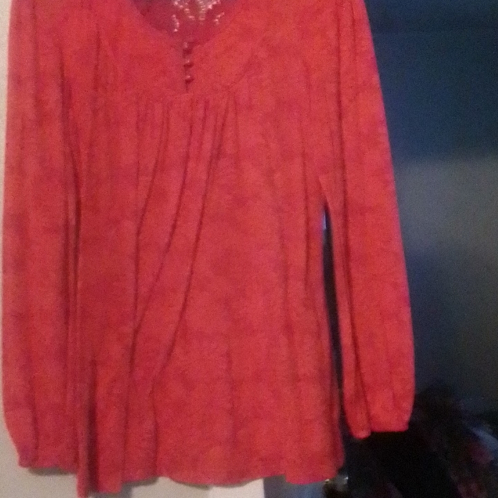 Woman shirts